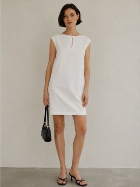 Moschino Cheap and Chic White Shift Dress  Hooded Mini Sleeveless Sz 12